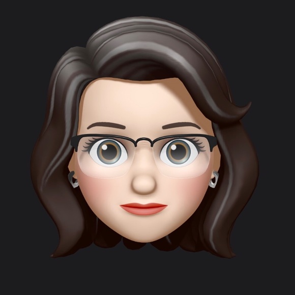 Meet your Posher, Kelly - Picture 1 of 1